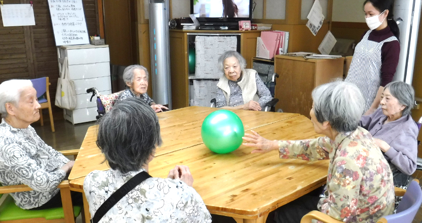 らくらく苑 特別養護老人ホーム ケアサービス